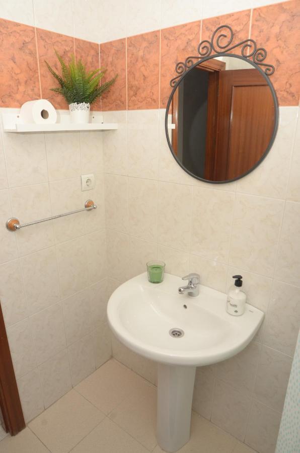 Habitacion Grande Con Terraza Privada, Malaga Centro Exterior photo